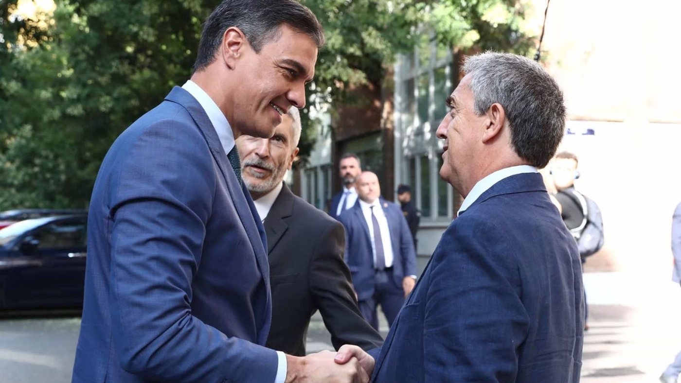 El juez imputa al ex director de la Guardia Civil Leonardo Marcos en el caso de las cloacas del PSOE
