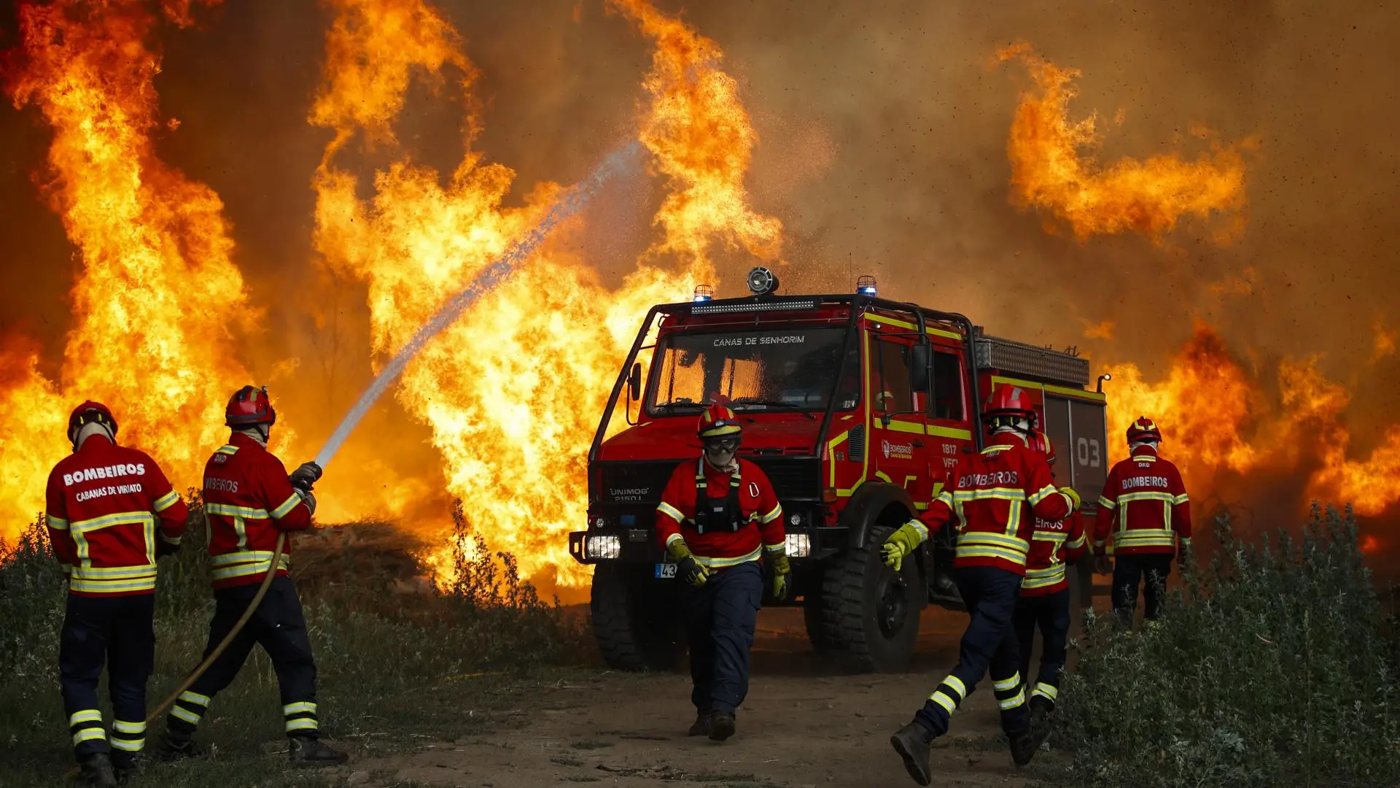 Portugal combate el peor incendio del verano con 13.000 hectáreas arrasadas en Vouzela