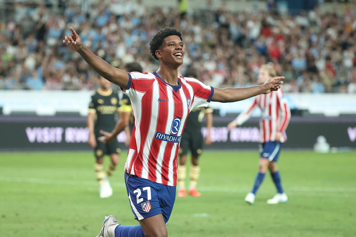 El City remonta al Atlético y amarga el estreno de Kang In Lee en Seúl