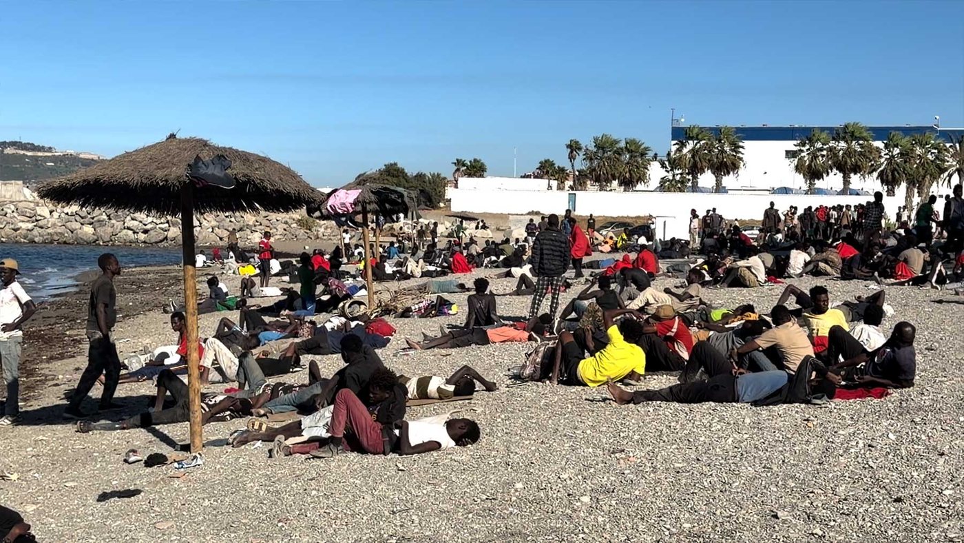 Los vecinos de Ceuta desmienten la «normalidad» del Gobierno tras la crisis migratoria